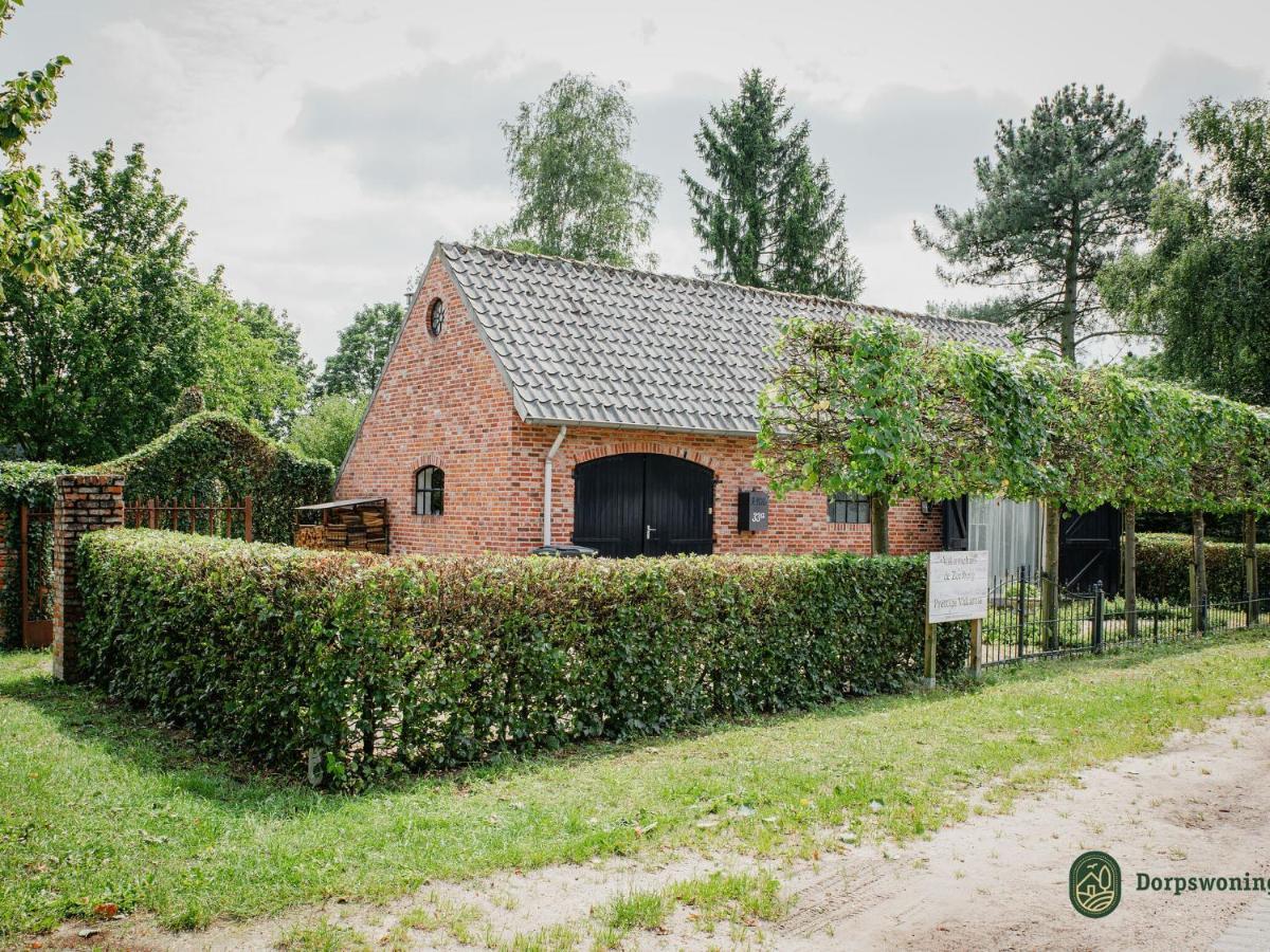 Modern Holiday Home In Valkenswaard With Private Garden Dış mekan fotoğraf